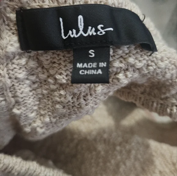 LULU'S Make It Look Easy Beige Knit Sweater Tank. Size Small NWT - Picture 10 of 10